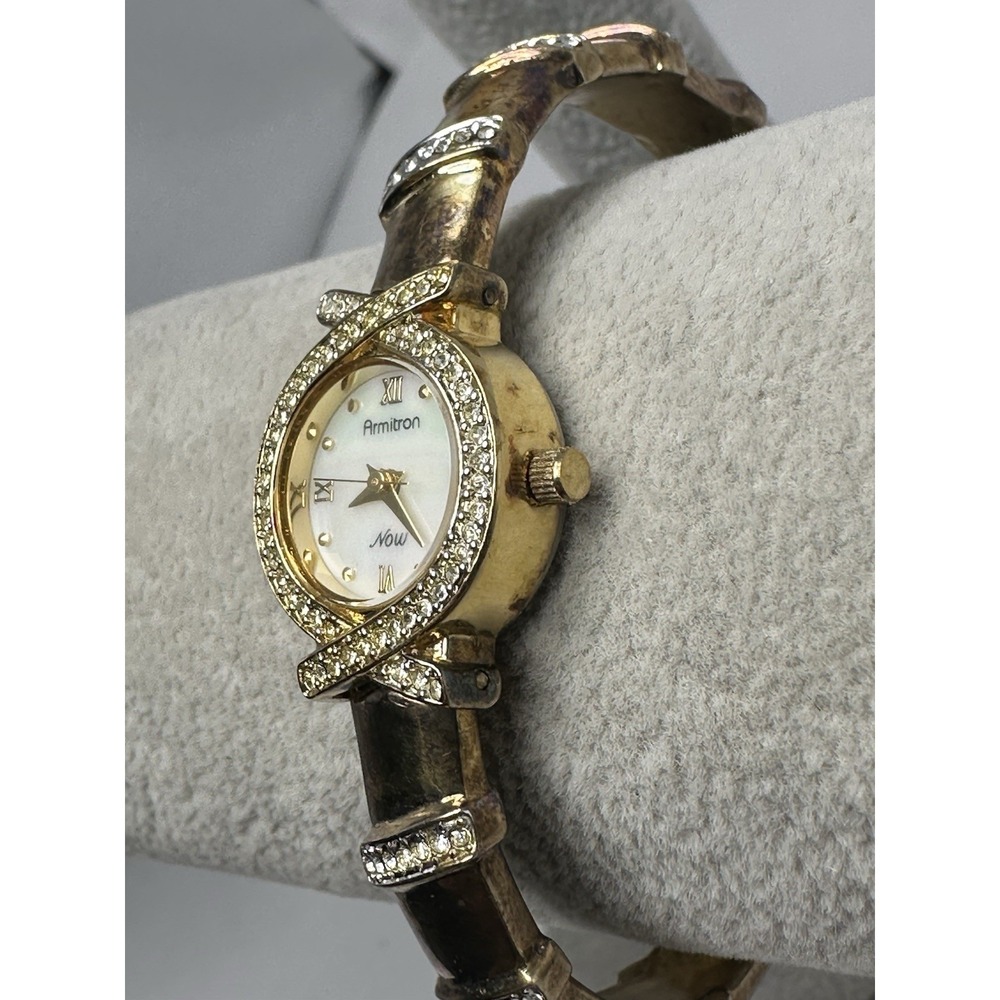 Armitron Now‎ 75/2317 New Battery MOP Ladies Watch 19MM 6.25" L72 - Picture 2 of 9